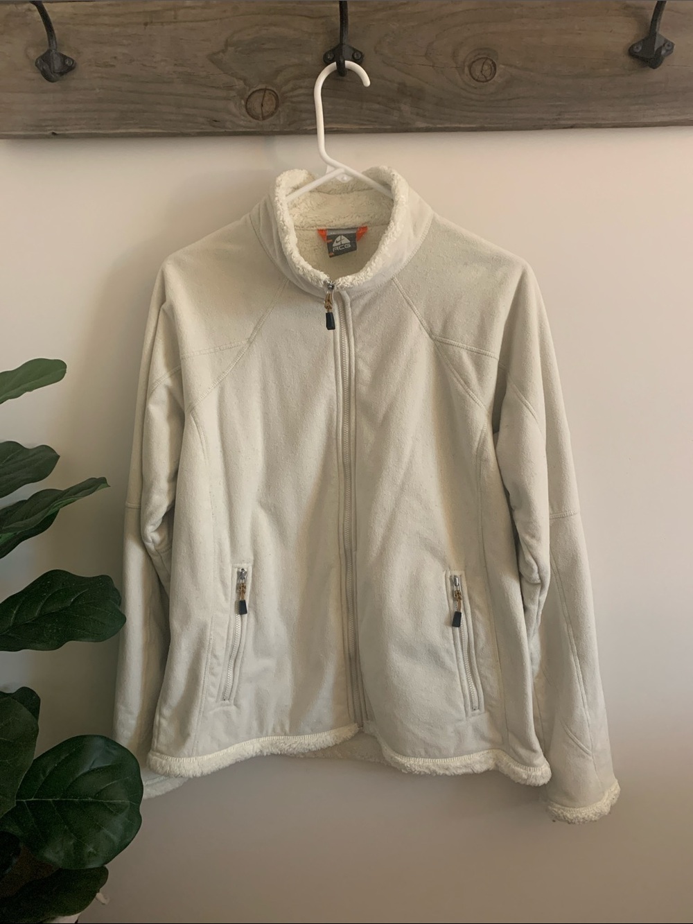 Nike ACG Cream Sherpa Teddy Jacket with Sherpa Trim